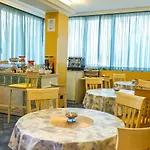 - Nautico Hotel Pozzallo