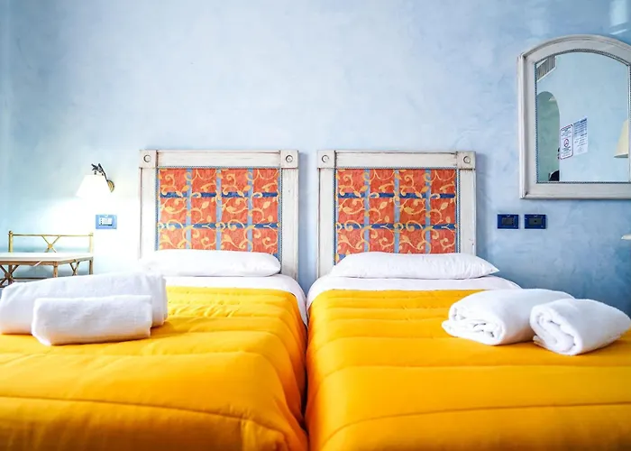 - Nautico Hotel 3*